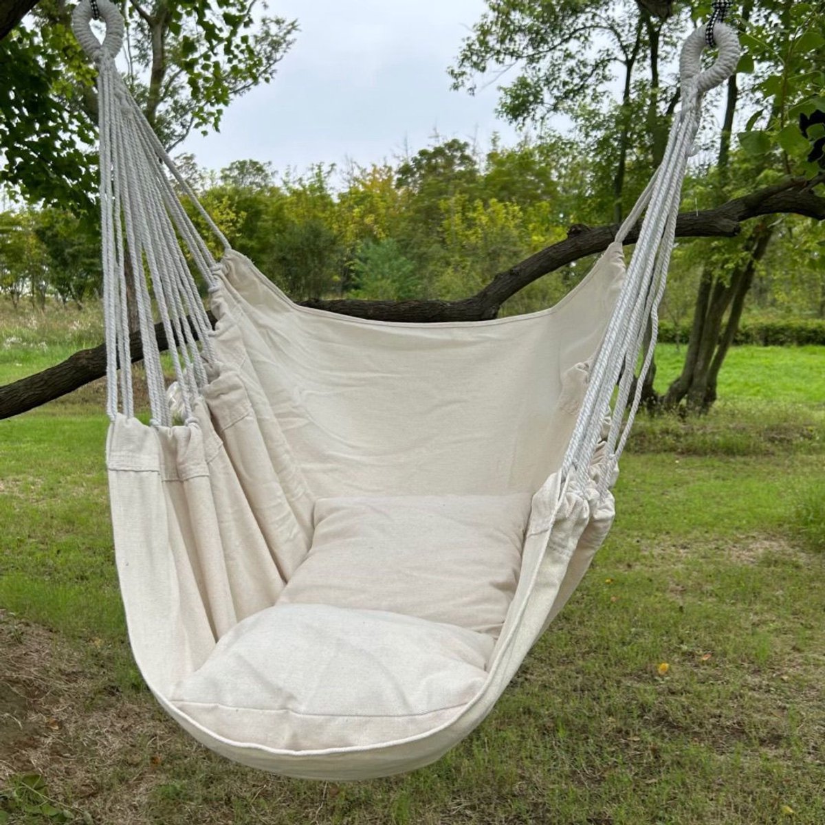 Hanging Chair - Portable Hammock - Comfortable Patio Chair - Suitable for Indoor and Outdoor Use - Maximum Load Capacity 100kg(White, without cushion) Kemu |Fashion Home Kitchen Beauty