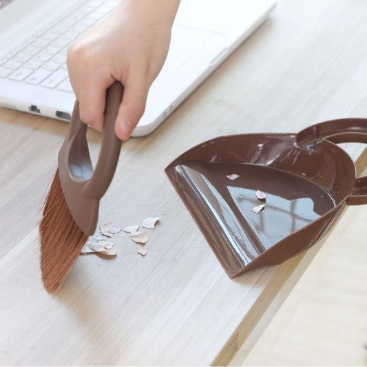 The Mini Table Dustpan and Brush, Clean Crumbs and Dirt of Tablecloths, Desks and Dining Room Tables, Comfortable Handle, Table Accessories (Coffee) Kemu |Fashion Home Kitchen Beauty