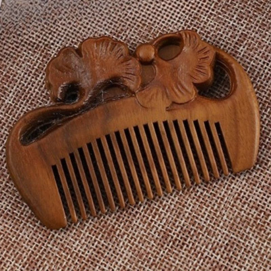 8cm Mini Carved Sandalwood Comb, Vintage Reishi Mushroom 3D Engraved Portable Anti-Static Wooden Scalp Massage Comb Kemu |Fashion Home Kitchen Beauty