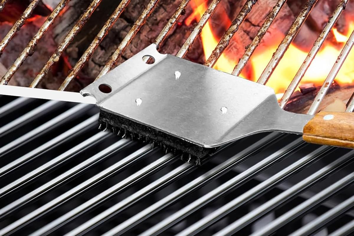 BBQ Grill Brush & Scraper | Stainless Steel Bristles with Wooden Handle – 38cm Outdoor Grill Cleaner Kemu |Fashion Home Kitchen Beauty