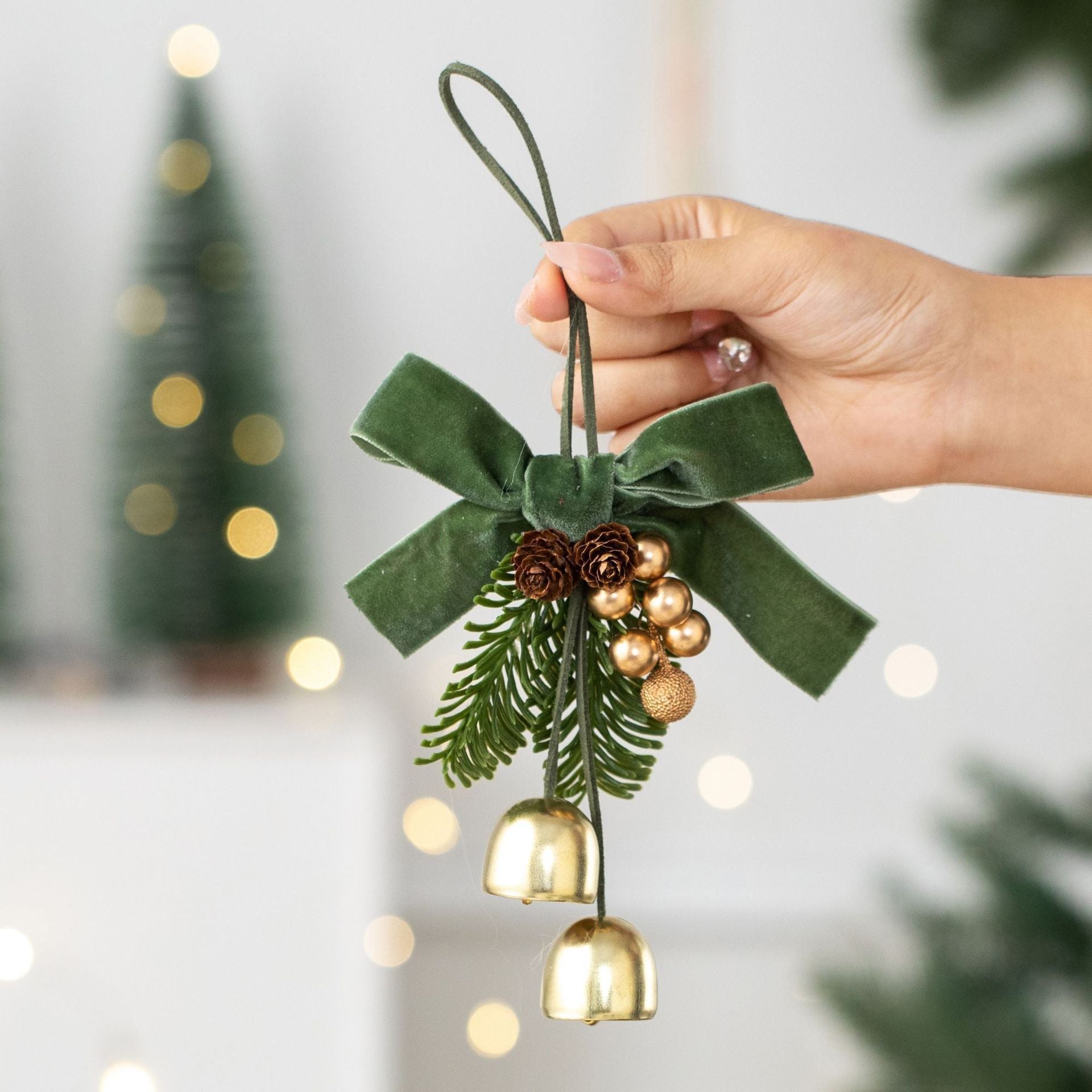D3 Pinecone Double Bells Green 2 Pack Kemu |Fashion Home Kitchen Beauty