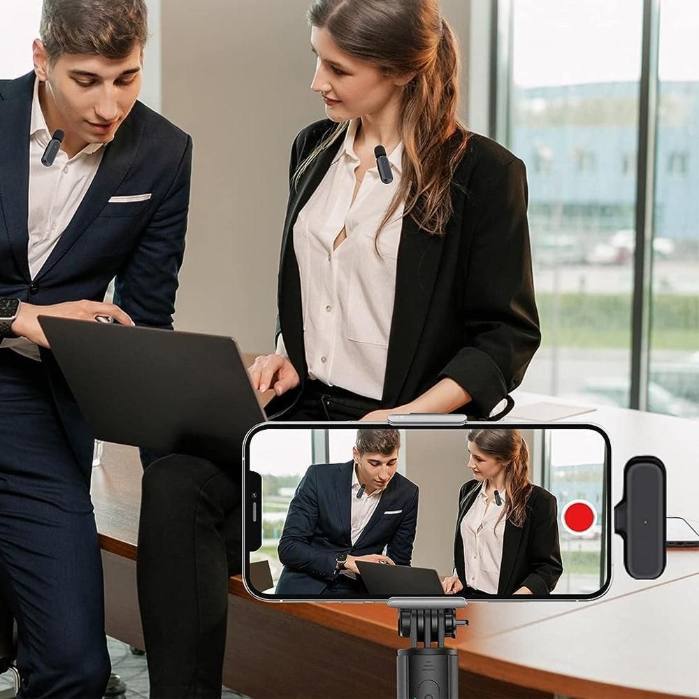 2-in-1 Wireless Lavalier Microphone Rechargeable Plug-Play Clip on Lapel Mic for Live Streaming Recording Vlog