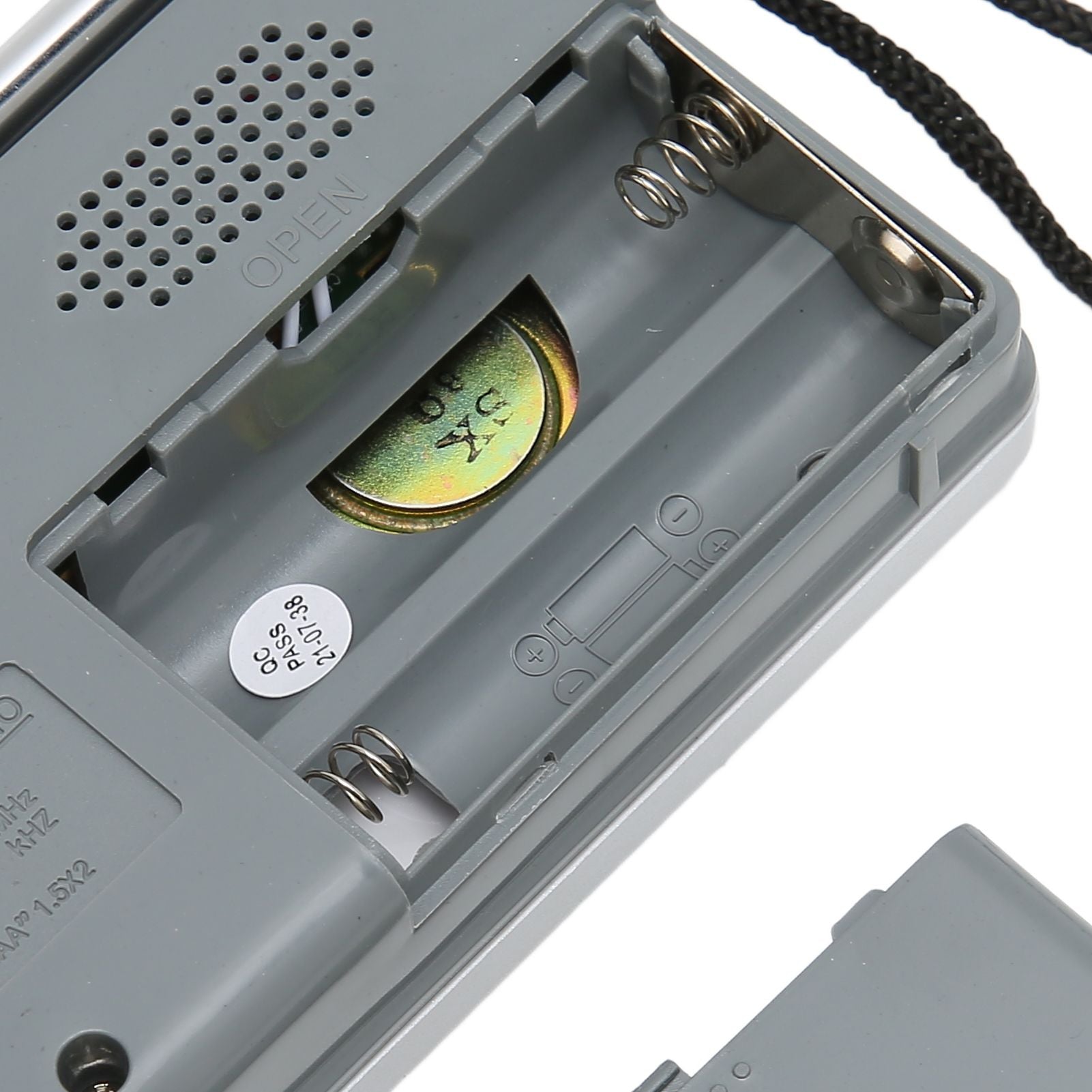 AM FM Radio Silver Gray Pocket Size AM FM Compact Simple Design AA Battery Powered Pocket Radio for Parents Grandparents Kemu |Fashion Home Kitchen Beauty