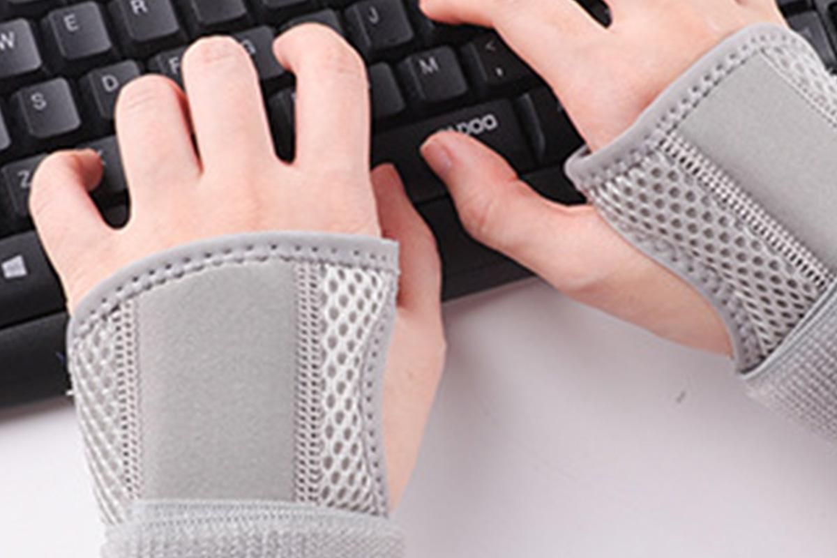 Adjustable Wrist Brace with Removable Steel Splint for Carpal Tunnel Support - Grey & Right & L Kemu |Fashion Home Kitchen Beauty