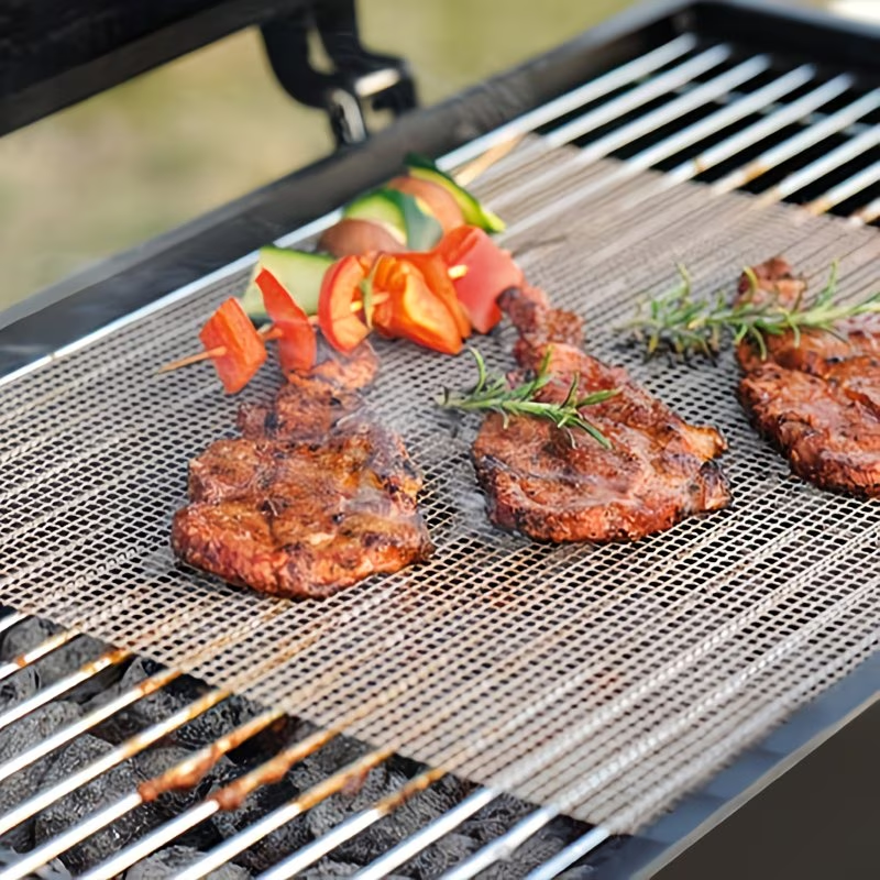 Black 3-Pack Premium Non-Stick PTFE Grill Mesh Mats - Reusable, easy-to-clean round wire mesh mats, perfect for outdoor grilling, ideal for chicken wings, etc., an essential cooking accessory for homes and dormitories. Kemu |Fashion Home Kitchen Beauty