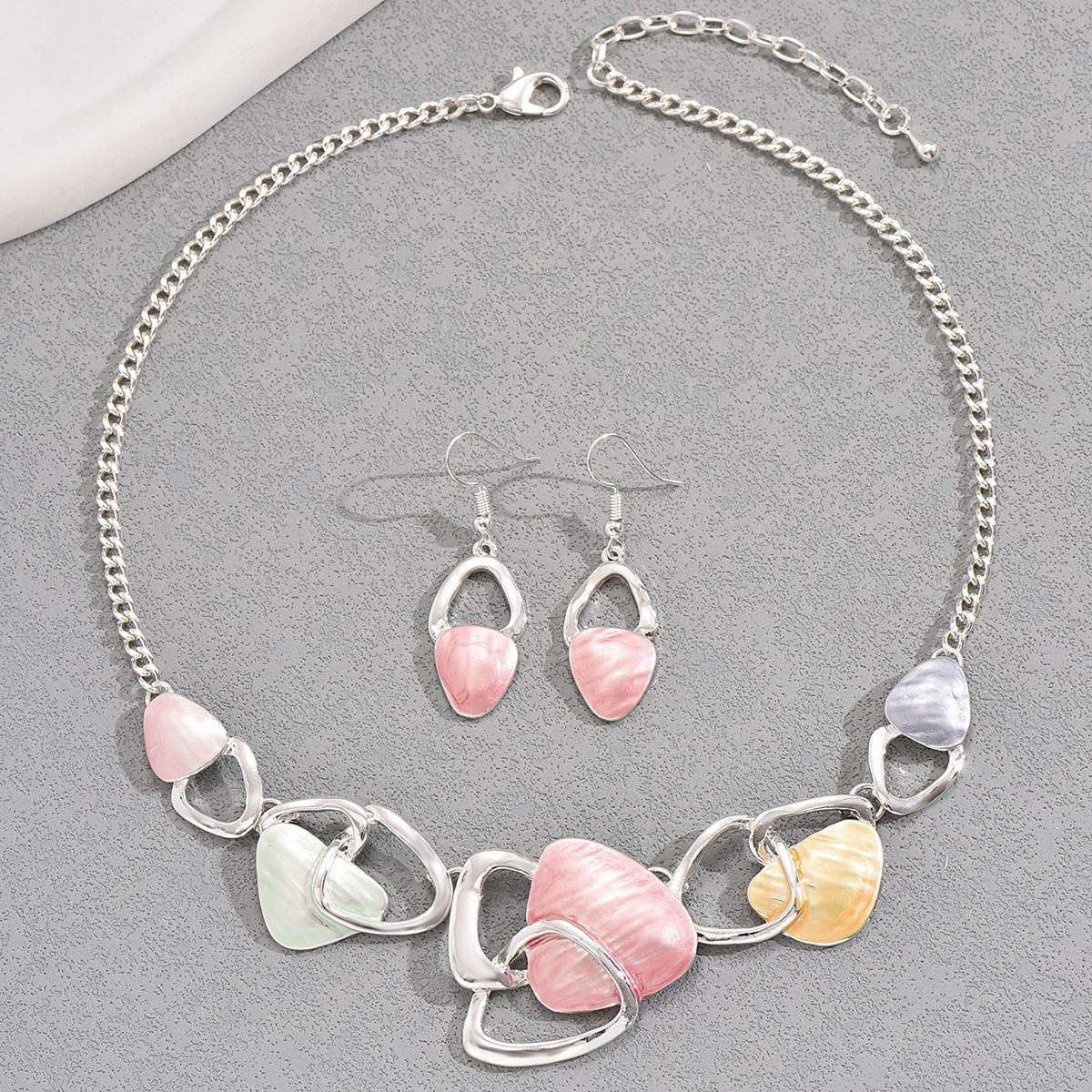 Pink Elegant Oil Drip Necklace and Earrings Set for Women, Irregular Design Alloy Jewelry Set, Fashion Statement Pendant Necklace with Drop Earrings, Blue Green Enamel Jewelry Gift Set with Jewelry Box Included Kemu |Fashion Home Kitchen Beauty